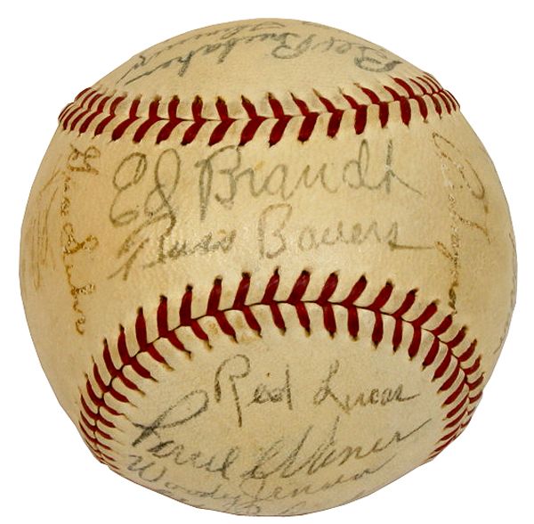 1938 PIRATES TEAM SIGNED BASEBALL PSA/DNA HONUS WAGNER & PAUL WANER 