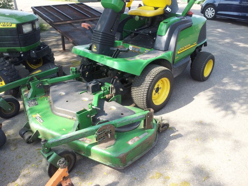 JOHN DEERE 1435 WITH 72 INCH DECK  