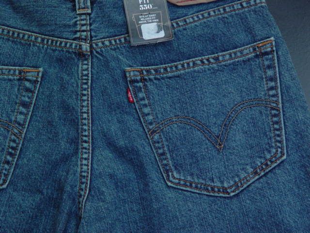 550 LEVIS RELAXED FIT DENIM SHORTS NWT 2111 MENS $38+  