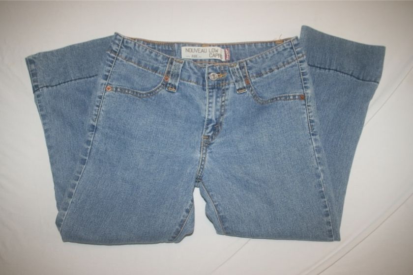 Levi 525 Women Low Stretch Capri Blue Jean 4 NEW 28x23  