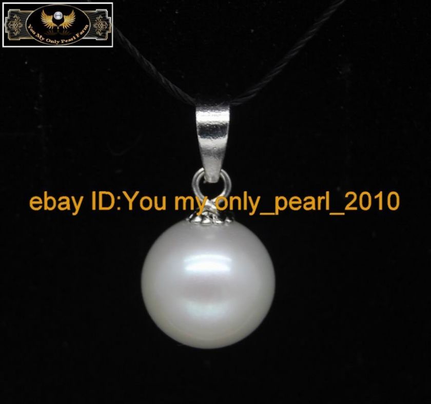 MP 18K WG   Junoesque 8 9MM AAA+ white pearl pendant  