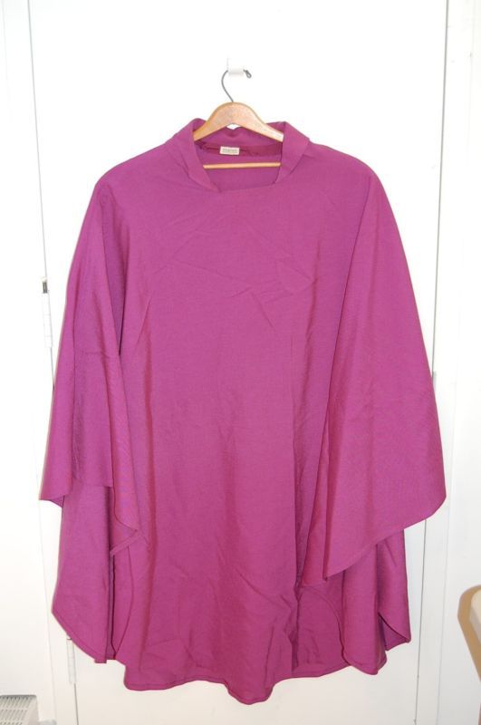 BEAUTIFUL PURPLE SORGENTE VESTMENT / CHASUBLE  