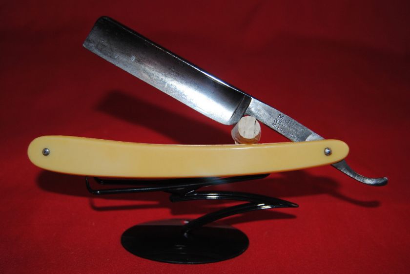 Vintage M. JUNG & Co. 11/16 Straight Razor w/box  