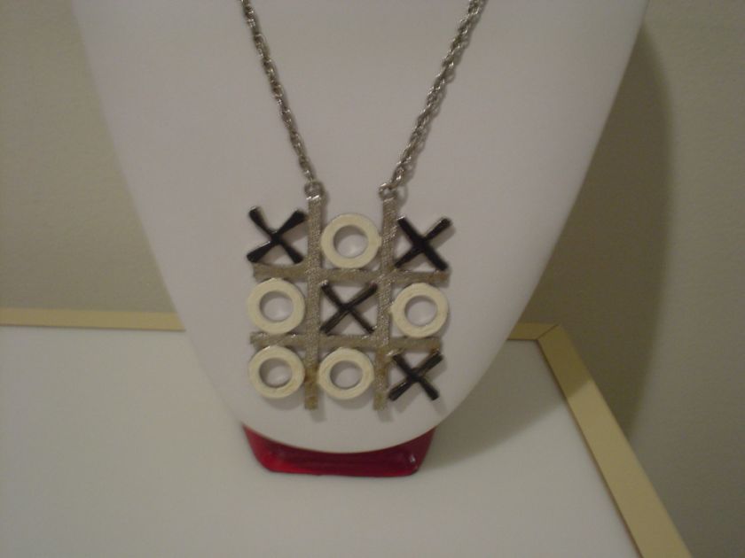 Big tic tac toe game necklace pendant 25.5 blk & wht  