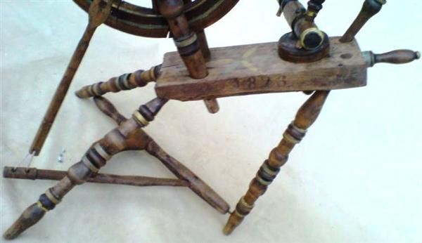 ANTIQUE LITHUANIAN SPINNING WHEEL 1876  