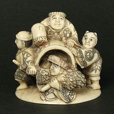   Japanese Netsuke 4 Japanese Men Celebrating Carving H1799  