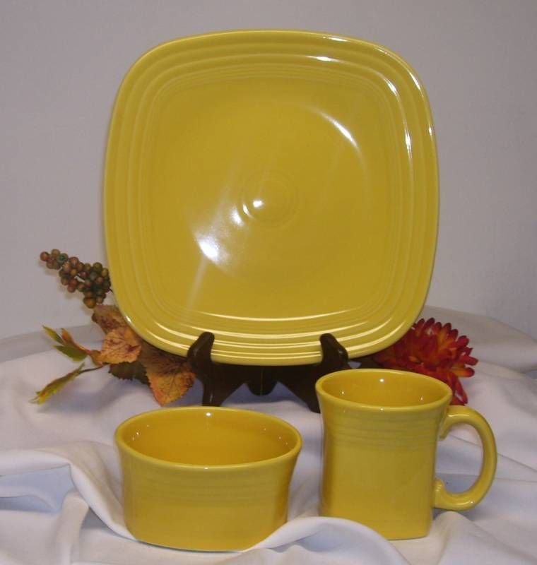 Fiesta 3 Pc SUNFLOWER SQUARE Place Setting #1NIB  