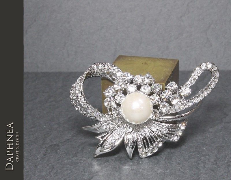 daphnea clear crystal fashion flower brooch FB503030  