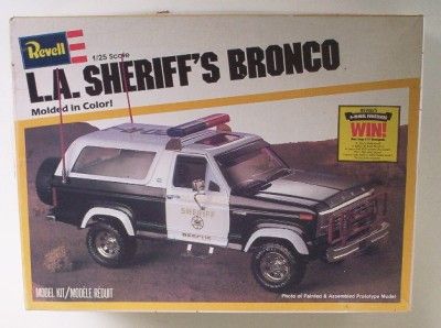 Sheriffs FORD Bronco 4x4 Truck 125 Revell Vintage  