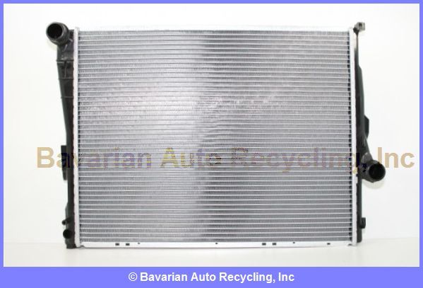 New Radiator for BMW E46 323 323i 323Ci 323CIC 99 00  