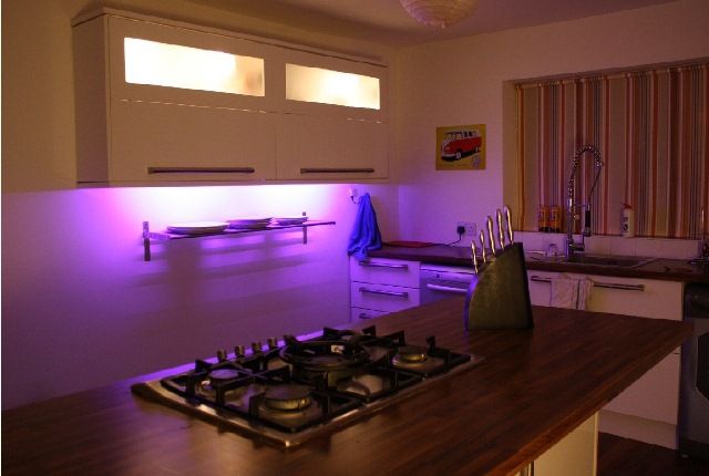 LED MOOD LIGHTING IDEAS TV BACK LIGHTS COLOUR CHANGING  