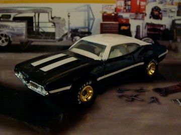 Hot Wheels 70 Olds 442 W 30 1/64 Scale Limited Edition  