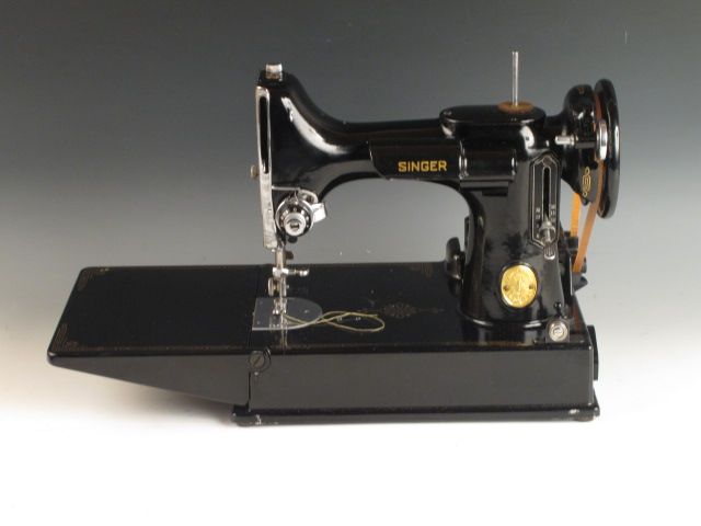   Featherweight Portable Electric Sewing Machine Model 221 1  