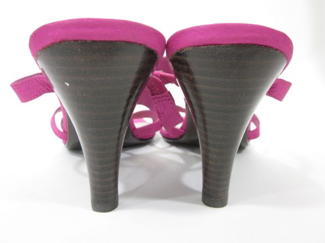 You are bidding on a pair of KELLY AND KATE Fuchsia Sandals Heels 