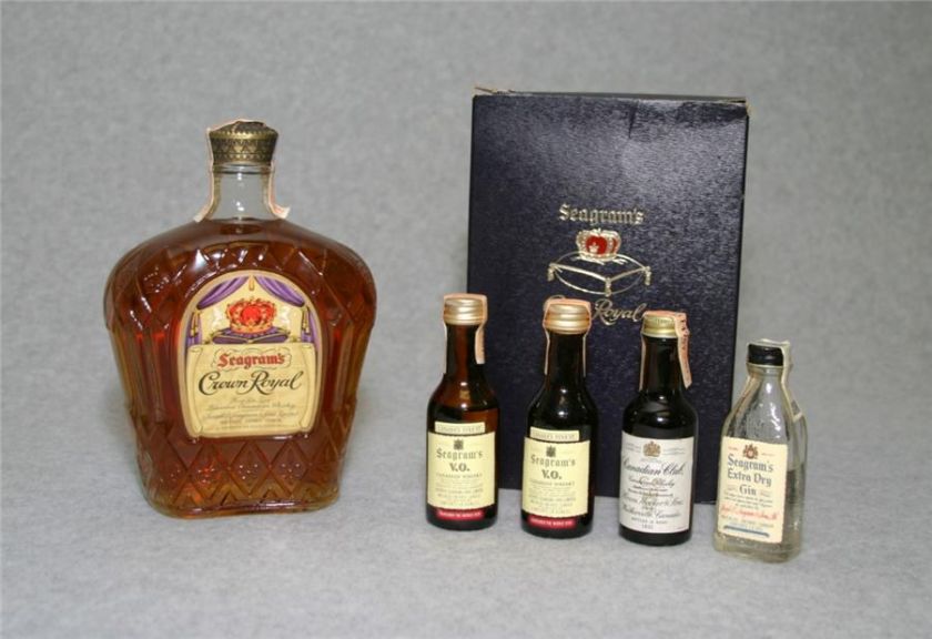 VINTAGE 1955 Seagrams Crown Royal Sealed FEDERAL Bottle + 4 Mini 1967 