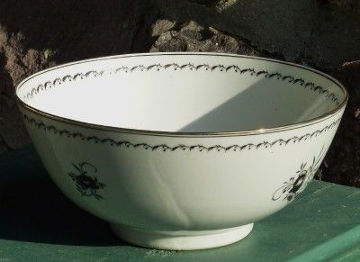 Beautiful Old Large Porcelain Bowl Decorated in Korea  