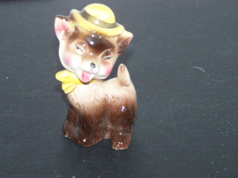 Vintage made in Japan LAMB Ceramic with hat & bow NO Re  