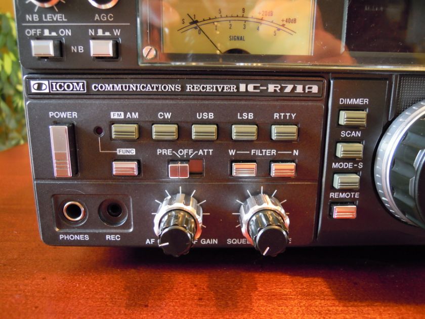 ICOM IC R71A Communications Receiver  