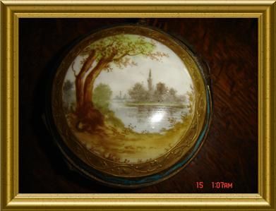 ANTIQUE SEVRES 1780 SIGNED Snuff Box,Compact Listed  