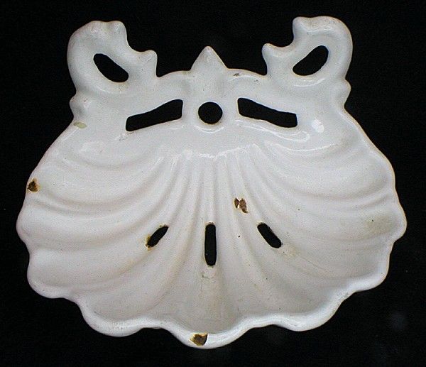 ANTIQUE ENAMELWARE SOAP DISH FRENCH CAST IRON SHELL WHT  