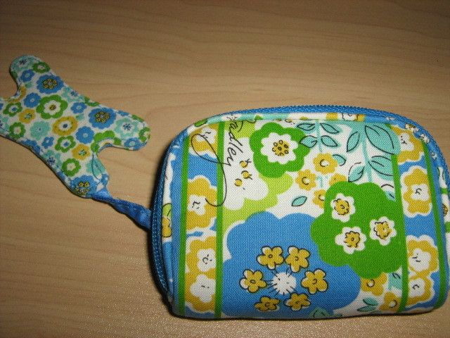 Vera Bradley Listen Up Ipod /  Case English Meadow  